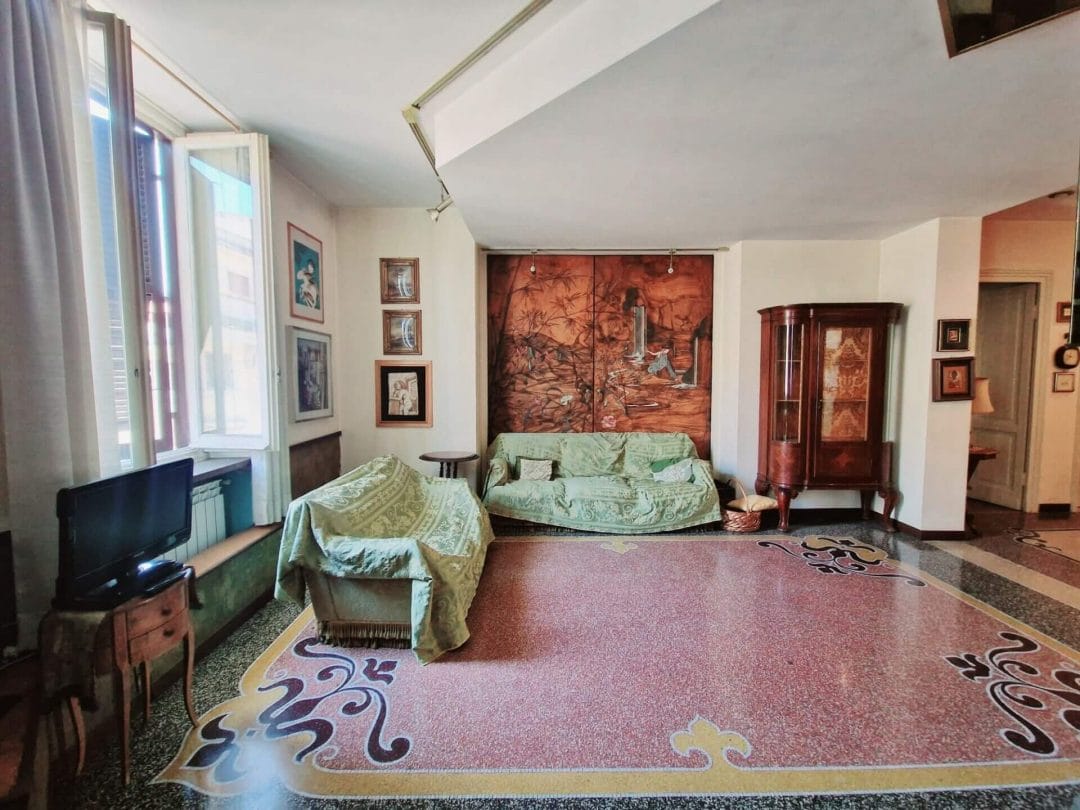 Piazza Fiume, adjacent to Via Savoia, period building, high floor, 185 sqm house and 40 sqm terrace not on level. Euro 1,100,000.00